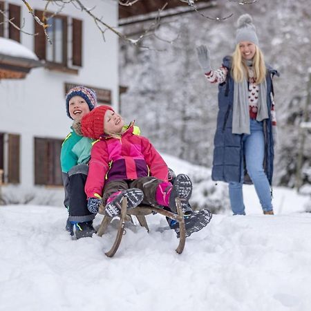 Tom's Jägerlodge Jenig Exteriör bild